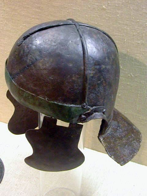 casco romano