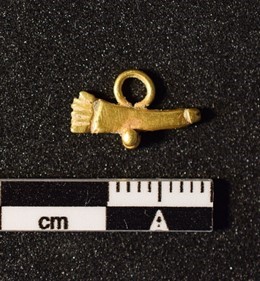 Amuleto fálico encontrado en Los Bañales (Uncastillo, Zaragoza)